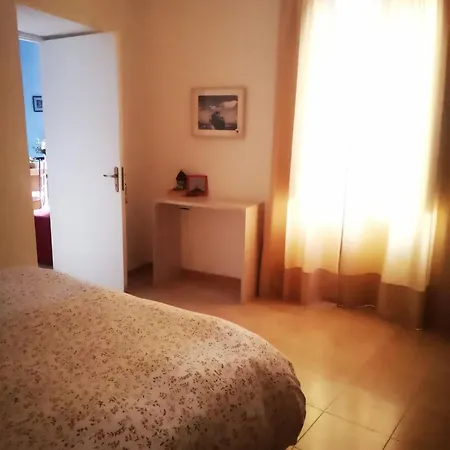 Blu Di Prussia Cilento * Laureana Cilento